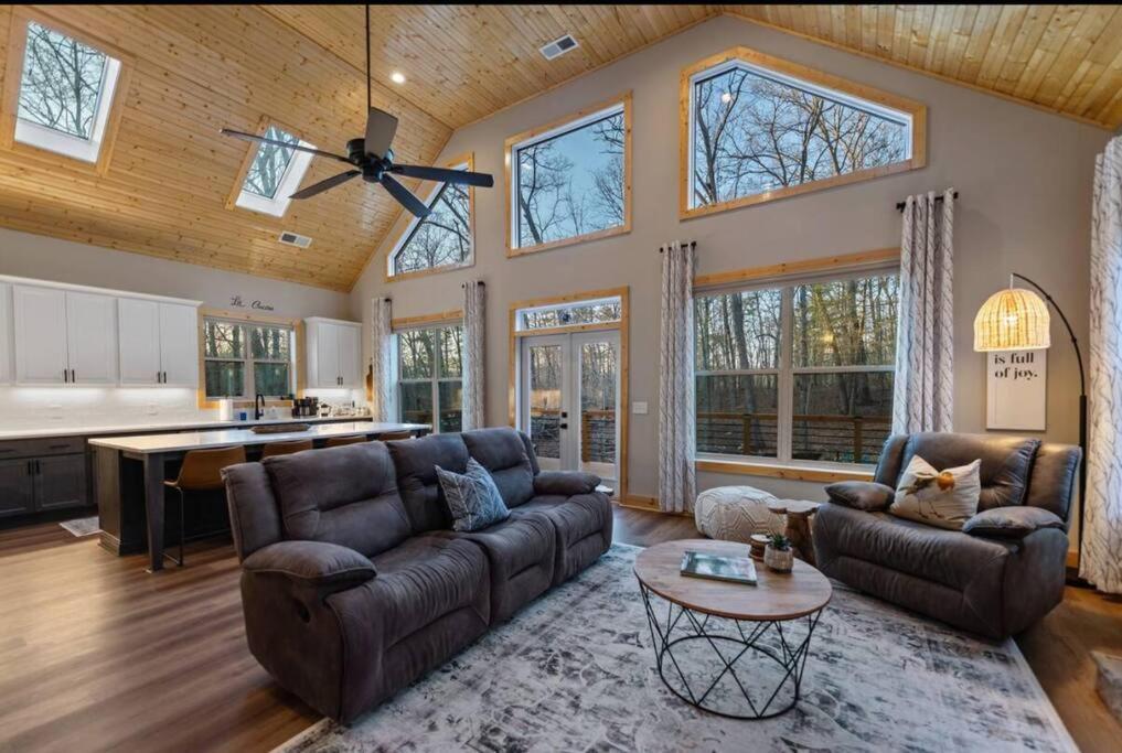 Peaceful Modern Chalet In Ellijay Eksteriør billede